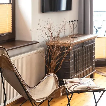 Apartment Aloj - Centrum *
